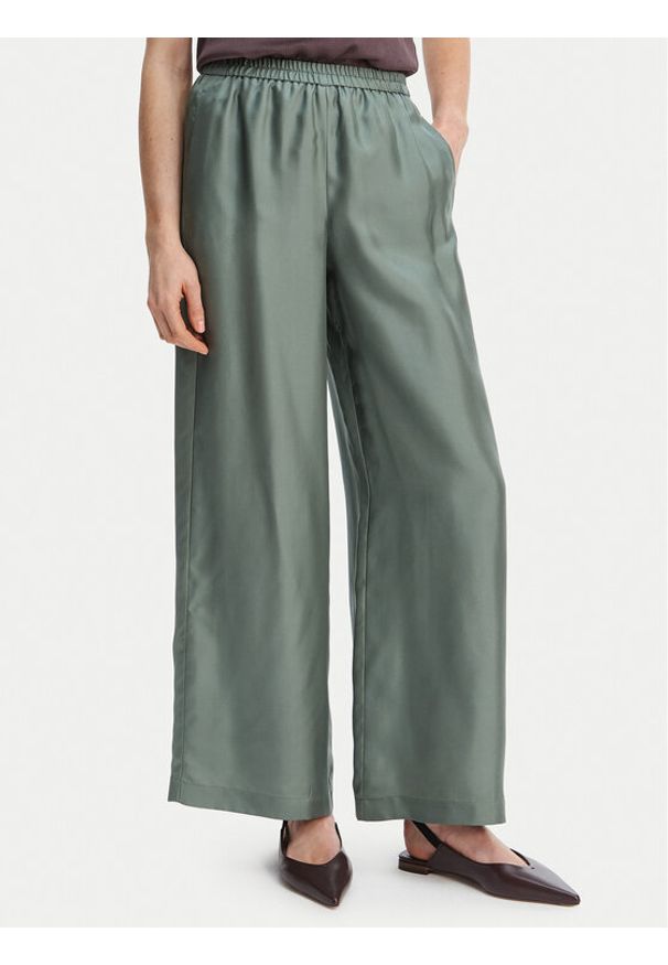 Marella Spodnie materiałowe Quiz 2613131105 Zielony Relaxed Fit. Kolor: zielony. Materiał: jedwab