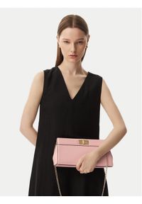 TOMMY HILFIGER - Tommy Hilfiger Torebka Th Modern Clutch AW0AW18727 Różowy jasny. Kolor: różowy. Materiał: skórzane #1