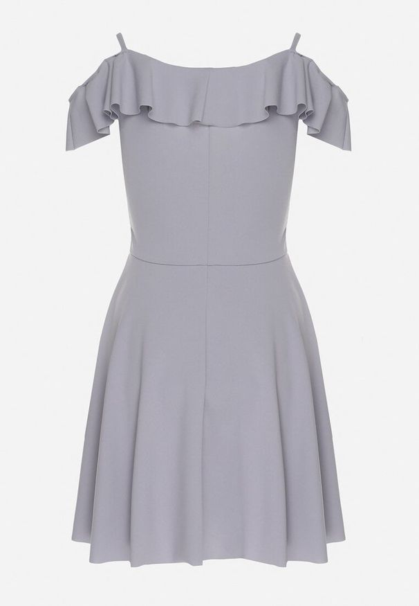 Born2be - Szara Sukienka Rozkloszowana na Ramiączkach z Falbankami Polauri. Okazja: na co dzień. Typ kołnierza: kołnierz z falbankami. Kolor: szary. Długość rękawa: na ramiączkach. Styl: elegancki, casual, klasyczny