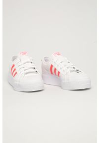 adidas Originals - Tenisówki Nizza Platform W. Nosek buta: okrągły. Zapięcie: sznurówki. Kolor: biały. Materiał: guma. Obcas: na platformie #4