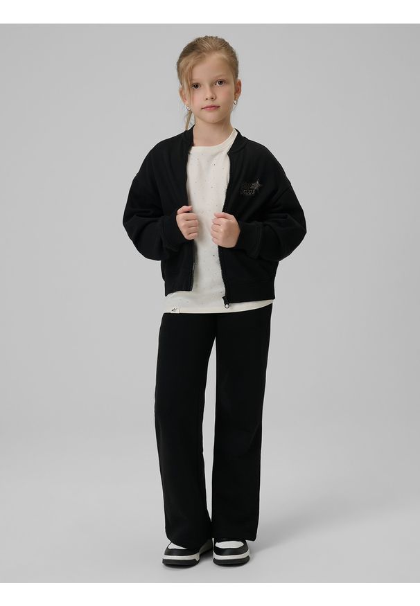 4f - 4F T-shirt regular dziewczęcy - biały 122 (6-7 lat). Okazja: na co dzień. Kolor: biały. Materiał: skóra, dzianina, bawełna, materiał. Długość rękawa: krótki rękaw. Długość: krótkie. Wzór: aplikacja. Sezon: lato. Styl: casual