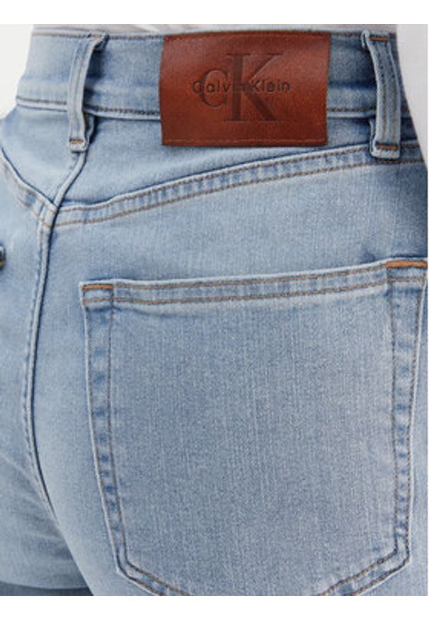Calvin Klein Jeans Jeansy LV047E618G Niebieski Mom Fit. Kolor: niebieski