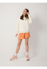 Reserved - Sportowe szorty - pomarańczowy. Kolor: pomarańczowy. Materiał: dzianina, bawełna. Styl: sportowy #1