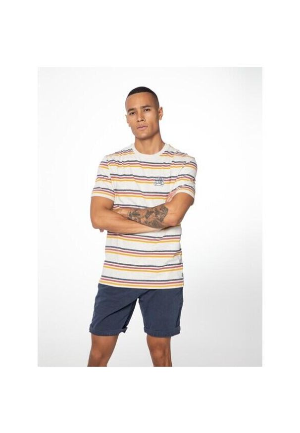 T-shirt męski Protest PRTGAU. Kolor: biały, wielokolorowy. Sport: turystyka piesza