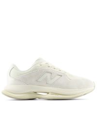 Buty unisex New Balance UTFOA4U0 - beżowe. Okazja: na co dzień. Kolor: beżowy. Materiał: zamsz, materiał, syntetyk, guma. Szerokość cholewki: normalna. Sport: bieganie #1