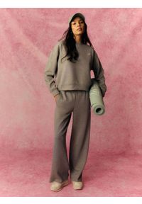 4f - 4F Bluza dresowa regular bez kaptura damska - szara XS. Okazja: na co dzień. Typ kołnierza: bez kaptura. Kolor: szary. Materiał: dresówka. Wzór: gładki. Styl: casual #2