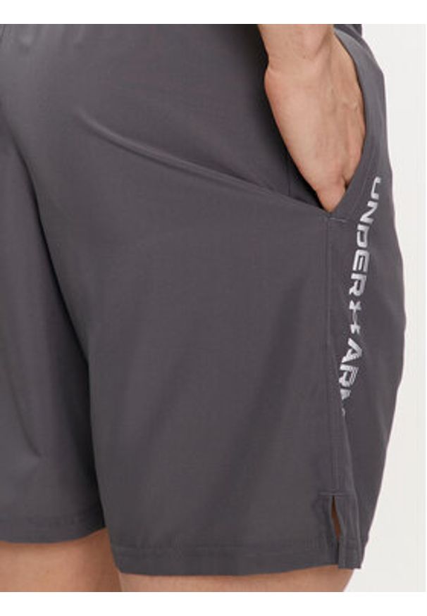 Under Armour Szorty sportowe Ua Woven Wdmk Shorts 1383356-025 Szary Loose Fit. Kolor: szary. Materiał: syntetyk. Styl: sportowy