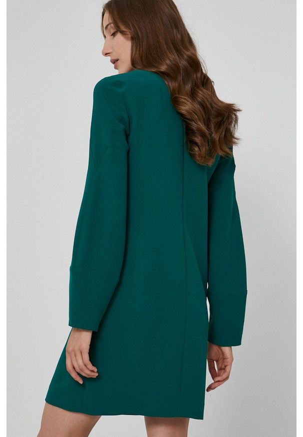 Victoria Victoria Beckham - Sukienka. Okazja: na co dzień. Kolor: zielony. Materiał: tkanina. Typ sukienki: proste. Styl: casual