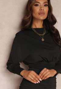 Renee - Czarna Sukienka Janei. Okazja: na randkę, na imprezę. Kolor: czarny. Długość rękawa: długi rękaw. Wzór: aplikacja. Typ sukienki: dopasowane. Styl: klasyczny. Długość: mini