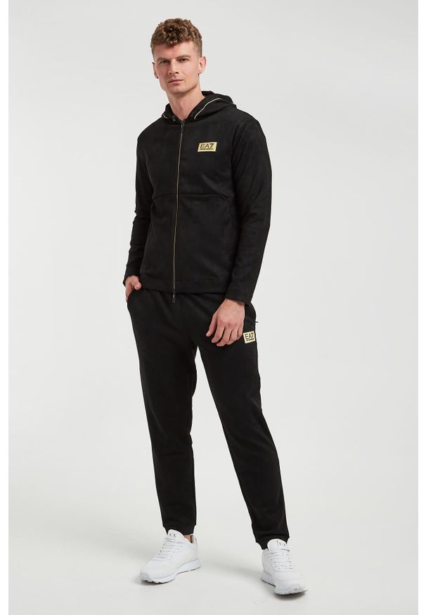 EA7 Emporio Armani - Spodnie dresowe męskie EA7 EMPORIO ARMANI. Materiał: dresówka