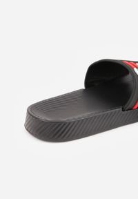 Born2be - Czarne Klapki Sportowe z Piankowego Materiału Thesedice. Okazja: na co dzień. Kolor: czarny. Materiał: materiał. Sezon: lato. Styl: sportowy #6