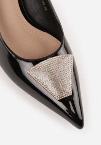 Renee - Czarne Szpilki Vices Zdobione Aplikacją z Cyrkoniami Niravine. Okazja: na spotkanie biznesowe, do pracy. Kolor: czarny. Wzór: aplikacja. Obcas: na szpilce. Styl: biznesowy, glamour, elegancki. Wysokość obcasa: średni #3