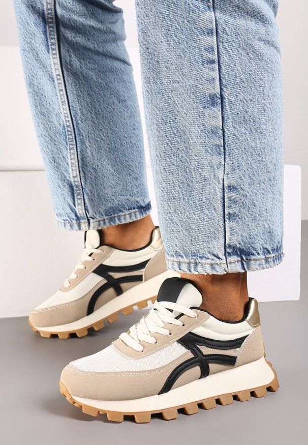 Renee - Ciemnobeżowe Sneakersy z Szerokim Bieżnikiem i Sznurowaniem Timatara. Kolor: beżowy. Materiał: jeans