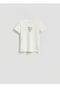 Reserved - T-shirt z nadrukiem - biały. Kolor: biały. Materiał: dzianina, bawełna. Wzór: nadruk #1