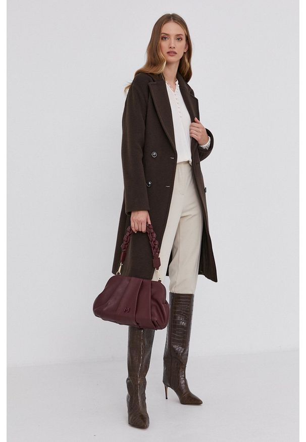 Pinko Płaszcz damski kolor brązowy przejściowy dwurzędowy. Okazja: na co dzień. Kolor: brązowy. Materiał: tkanina. Wzór: gładki. Styl: casual