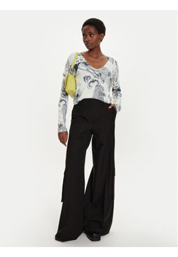 Desigual Sweter Kawartha Lakes 24WWJF61 Écru Regular Fit. Materiał: wiskoza