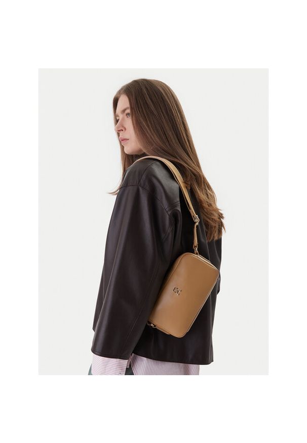 TOMMY HILFIGER - Torebka Tommy Hilfiger. Kolor: brązowy