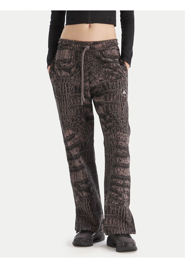 Adidas by Stella McCartney - adidas by Stella McCartney Spodnie dresowe JN2216 Czarny Regular Fit. Kolor: czarny. Materiał: bawełna