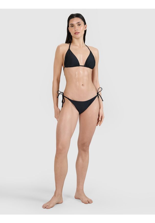 4f - 4F Dół od bikini damski - czarny L. Kolor: czarny. Materiał: syntetyk, materiał, elastan