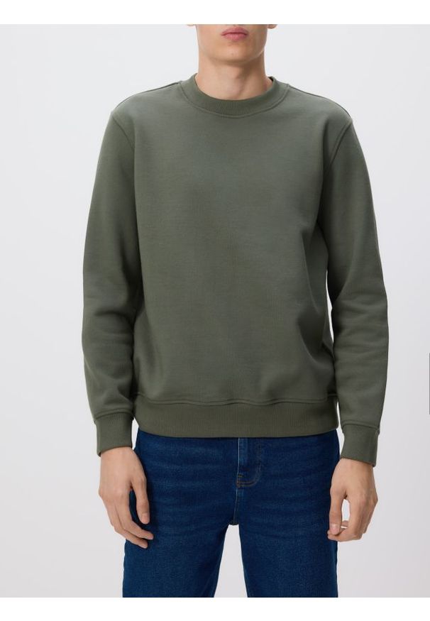 Reserved - Gładka bluza z bawełną - jasny zielony. Kolor: zielony. Materiał: bawełna. Wzór: gładki