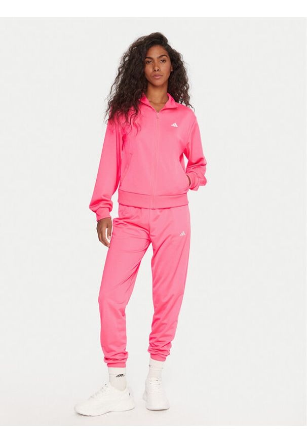 Adidas - adidas Dres Essentials Feel Cozy JX0518 Różowy Regular Fit. Kolor: różowy. Materiał: syntetyk