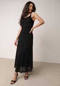 Born2be - Czarna Taliowana Sukienka Koktajlowa z Koronki Ashelis. Kolor: czarny. Materiał: koronka. Długość rękawa: na ramiączkach. Wzór: koronka. Styl: wizytowy #6
