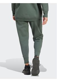 Adidas - adidas Spodnie dresowe Z.N.E. Winterized IS4333 Zielony Regular Fit. Kolor: zielony. Materiał: syntetyk #6