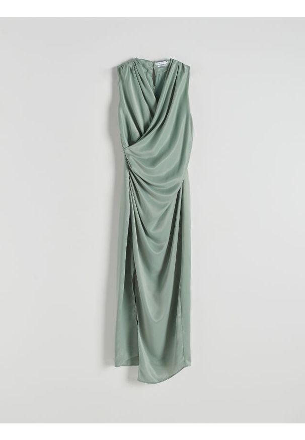 Reserved - Sukienka z marszczeniami - jasnozielony. Kolor: zielony. Materiał: tkanina. Wzór: gładki