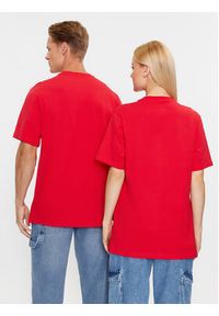 Converse T-Shirt Classic Fit All Star Center Front Tee 10024566-A10 Czerwony Regular Fit. Kolor: czerwony. Materiał: bawełna