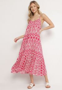 Born2be - Różowa Sukienka z Bawełny z Geometrycznym Motywem Koladiela. Okazja: na spacer. Kolor: różowy. Materiał: bawełna. Długość rękawa: na ramiączkach. Wzór: geometria. Sezon: lato #1