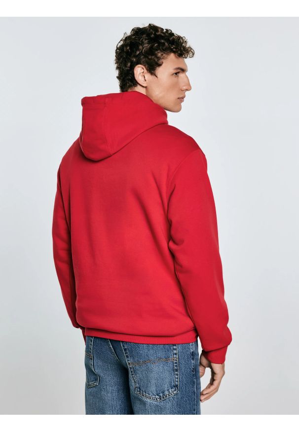 Big-Star - Bluza męska z kapturem z nadrukiem czerwona Luka 603. Okazja: na spacer. Typ kołnierza: kaptur. Kolor: czerwony. Materiał: dzianina, dresówka, jeans. Wzór: nadruk. Styl: sportowy