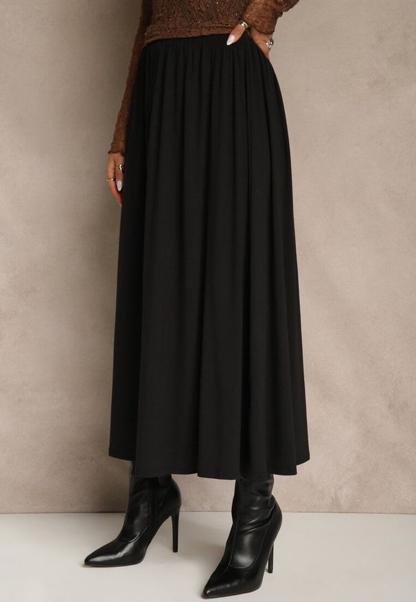 Renee - Czarna Rozkloszowana Spódnica z Bawełny Tussala. Kolor: czarny. Materiał: bawełna. Styl: elegancki