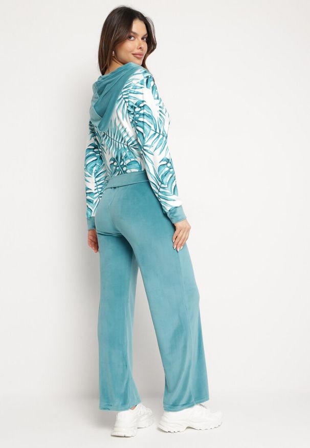 Born2be - Miętowy Welurowy Komplet Dresowy Bluza z Florystycznym Printem i Szerokie Spodnie Taniussa. Kolor: miętowy. Materiał: welur, dresówka. Wzór: nadruk