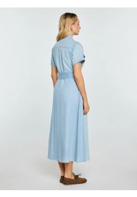 Big-Star - Sukienka damska midi jeansowa trapezowa niebieska Becca 136. Okazja: na co dzień. Kolor: niebieski. Materiał: jeans. Długość rękawa: krótki rękaw. Typ sukienki: trapezowe. Styl: casual. Długość: midi #3