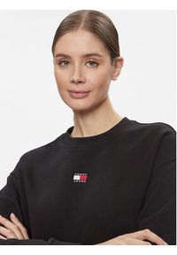 Tommy Jeans Bluza Badge DW0DW17325 Czarny Relaxed Fit. Kolor: czarny. Materiał: bawełna #3