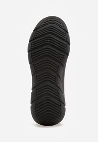 Born2be - Czarne Minimalistyczne Buty Sportowe z Siateczki na Tłoczonej Podeszwie Zanera. Okazja: na co dzień, na spacer. Kolor: czarny. Materiał: jeans. Szerokość cholewki: normalna. Sport: turystyka piesza, fitness, joga i pilates #9