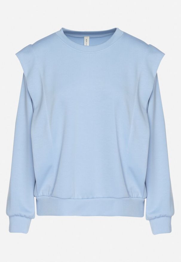 Born2be - Jasnoniebieska Bluza z Wiskozą z Podkreśloną Linią Ramion Alithra. Okazja: na co dzień. Kolor: niebieski. Materiał: wiskoza. Wzór: aplikacja. Styl: casual, klasyczny, elegancki