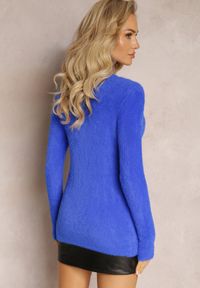 Renee - Niebieski Puchaty Sweter Wełniany Ourlla. Kolor: niebieski. Materiał: wełna. Styl: klasyczny