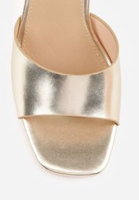 Born2be - Złote Sandały VICES na Platformie i Słupku ze Skórzaną Wkładką Phelusa. Okazja: do pracy, na wesele, na spotkanie biznesowe, na ślub cywilny. Zapięcie: pasek. Kolor: złoty. Materiał: skóra. Obcas: na platformie. Styl: biznesowy. Wysokość obcasa: średni #6