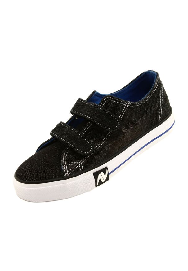 Trampki Na Rzepy Jeans Black Atletico WY21427 czarne. Okazja: na uczelnię. Zapięcie: rzepy. Kolor: czarny. Materiał: jeans. Styl: klasyczny