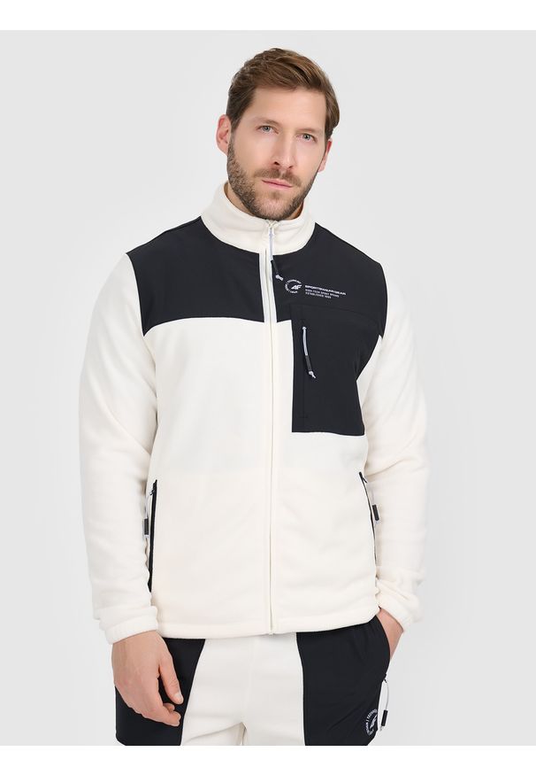 4f - 4F Polar ze stójką regular męski - beżowy XXL. Typ kołnierza: kołnierzyk stójkowy. Kolor: beżowy. Materiał: polar. Sport: turystyka piesza