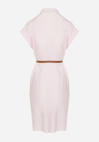 Born2be - Różowa Bawełniana Sukienka Koszulowa z Krótkim Rękawem i Paskiem w Talii Nulefia. Kolor: różowy. Materiał: bawełna. Długość rękawa: krótki rękaw. Typ sukienki: koszulowe. Styl: klasyczny, elegancki #3