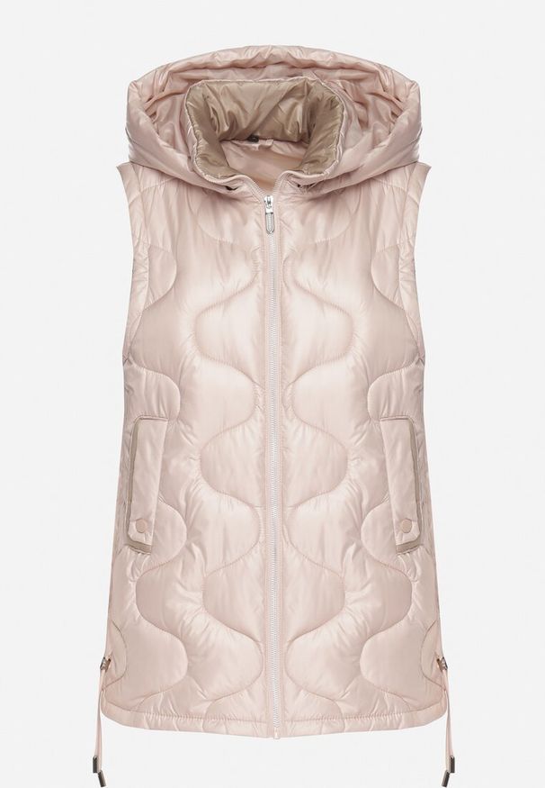 Born2be - Różowa Kamizelka Pikowana z Odpinanym Kapturem Vilzeki. Okazja: na co dzień. Kolor: różowy. Materiał: jeans. Styl: klasyczny, casual, elegancki