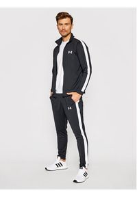 Under Armour Dres Ua Emea 1357139 Czarny Regular Fit. Kolor: czarny. Materiał: dresówka, syntetyk