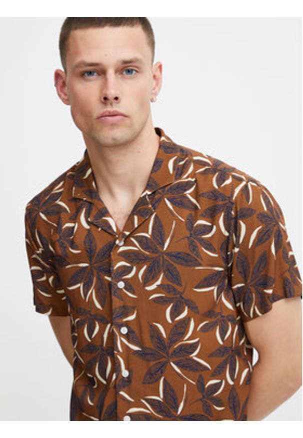 Blend Koszula 20716382 Brązowy Regular Fit. Kolor: brązowy. Materiał: wiskoza