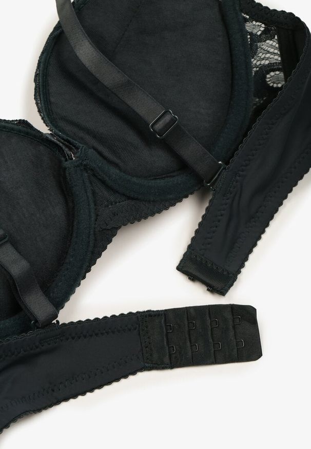 Born2be - Ciemnozielony Biustonosz o Fasonie Push Up Zdobiony Koronką Morgis. Kolor: zielony. Materiał: koronka. Rodzaj stanika: push-up. Wzór: aplikacja, koronka
