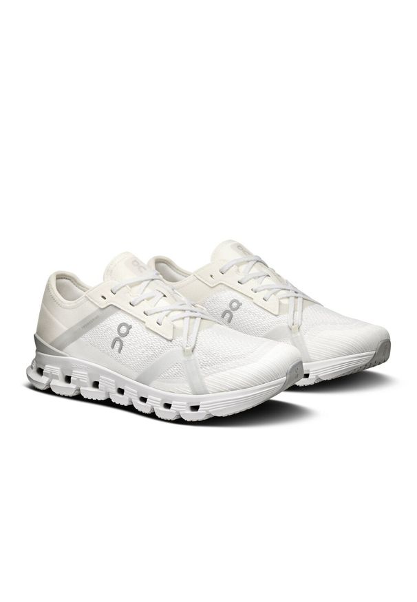 On - ON Cloud X 4 AD W White | Wolf Buty damskie treningowe. Okazja: do pracy, na co dzień. Kolor: biały. Szerokość cholewki: normalna. Sport: fitness, bieganie
