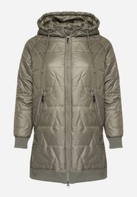 Born2be - Zielona Kurtka z Pikowanymi Przeszyciami i Kapturem Zarimelia. Okazja: na co dzień. Kolekcja: plus size. Kolor: zielony. Materiał: jeans. Styl: klasyczny, sportowy, casual, elegancki #7