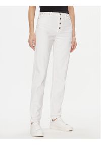 Calvin Klein Jeans Jeansy J20J222765 Biały Mom Fit. Kolor: biały #1