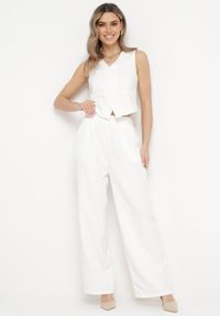 Born2be - Białe Eleganckie Spodnie z Szerokimi Nogawkami Kahinuni. Kolor: biały. Materiał: tkanina. Wzór: gładki. Styl: elegancki #2